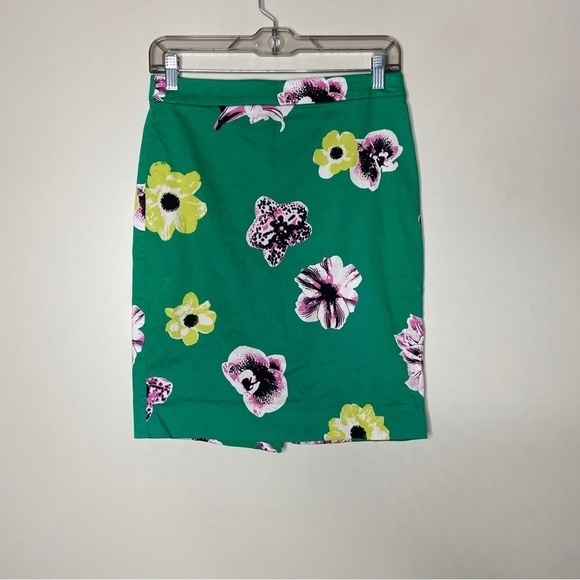 J Crew Womens Pencil Skirt Floral Hawaii Sz 2 Green Pink Yellow Back Zip - Picture 3 of 9
